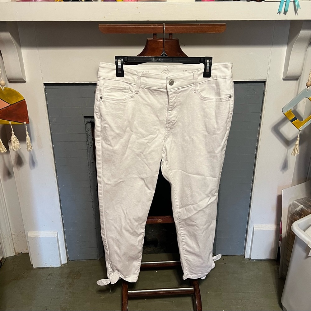 St. John's Bay White jeans